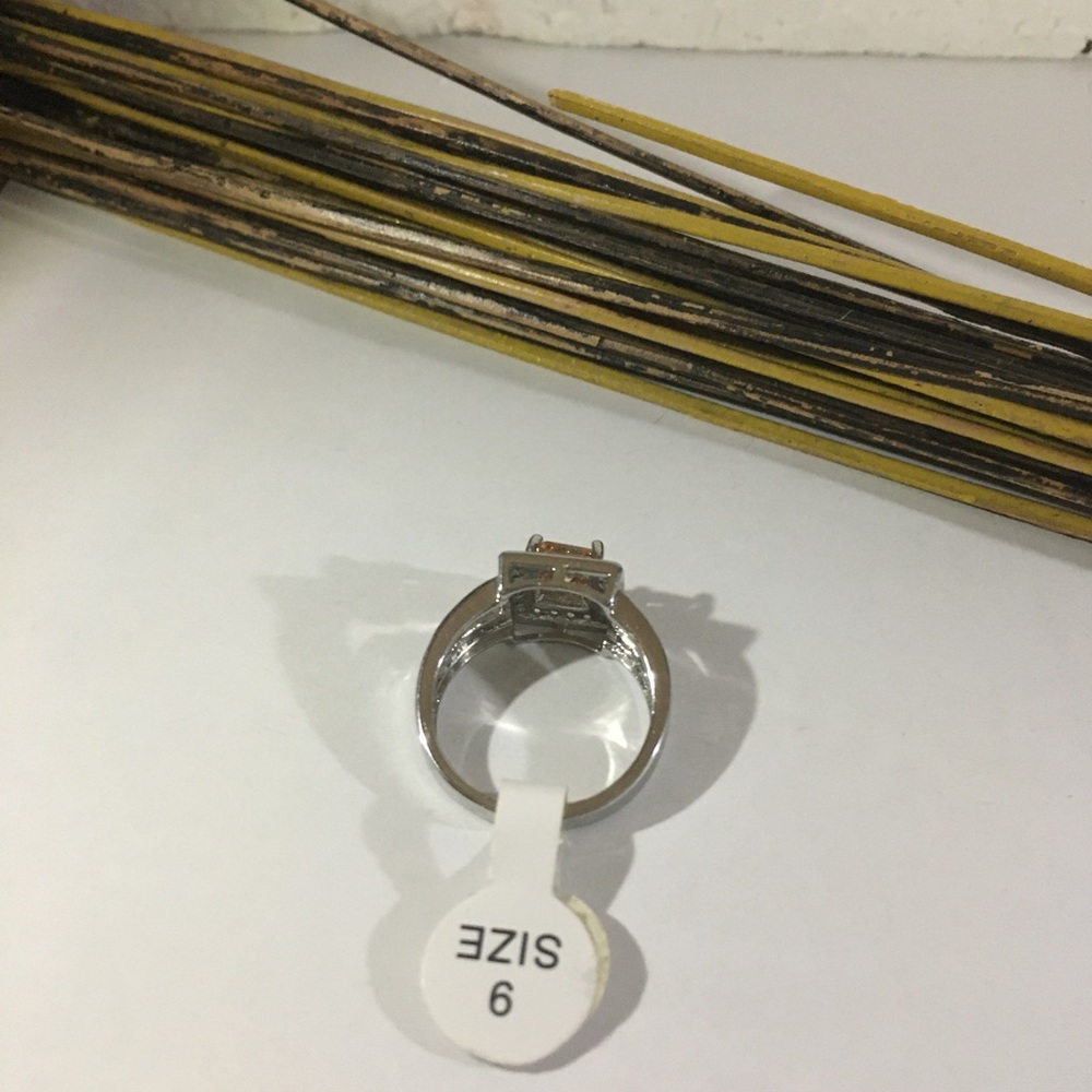 CITRINE RING SIZE 9 - Picture 6 of 6